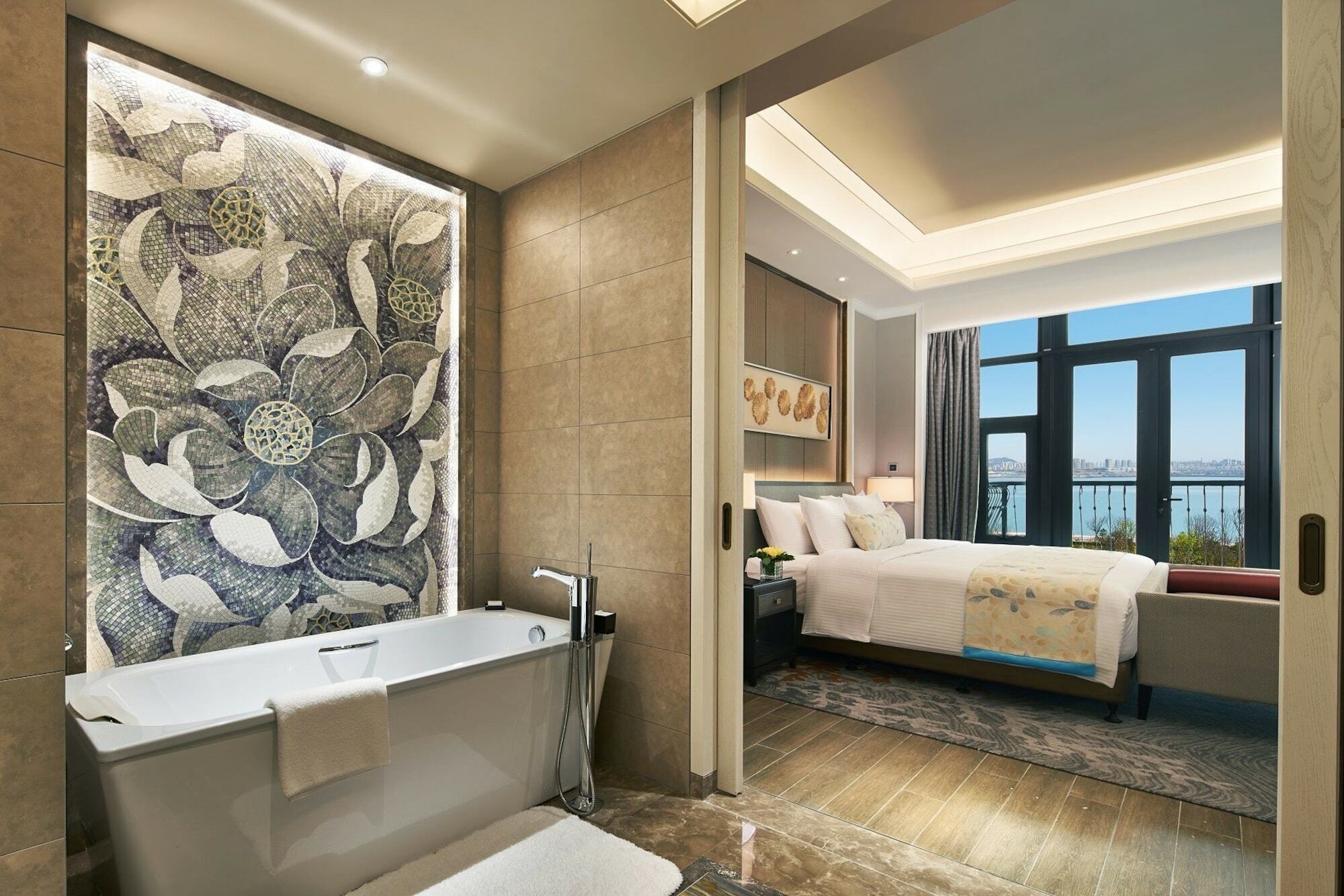 Wanda Realm Qingdao Movie Metropolis Otel Dış mekan fotoğraf